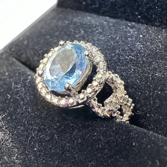 Beautiful Floating Oval Natural Blue Topaz w Textured Detailing / Diamond Accent - Picture 8 of 11